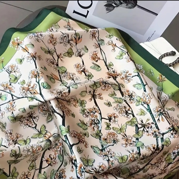 New Scarf butterfly butterflies spring couture green botanical - Picture 3 of 3